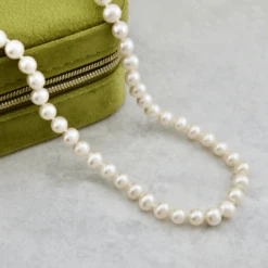 Collier De Perles 5.5 Mm Et Or 14K -Mathieu Blan Chard Soldes collier de perles 5 5 mm et or 14k mathieu blanchard joaillerie bracelet perles 6mm aaa et or 14k mathieu blanchard mathieu blanchard joaillerie 1170887221