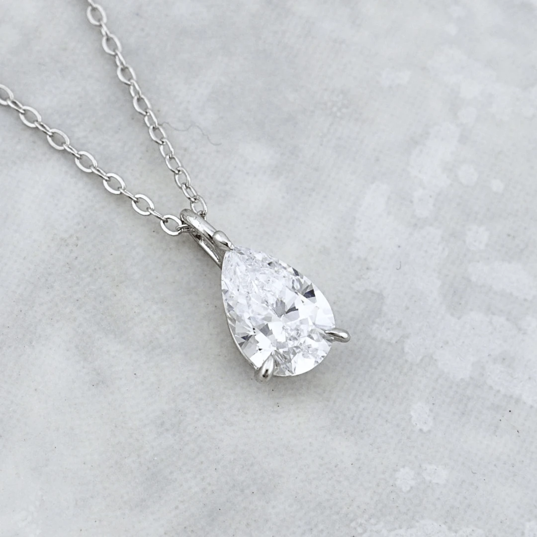 Collier Goutte en argent sterling Collier Goutte En Argent Sterling -Mathieu Blan Chard Soldes collier goutte en argent sterling argent mathieu blanchard pcoam12892s collier goutte en argent sterling mathieu blanchard joaillerie mathieu blanchard joaillerie 42834077516024