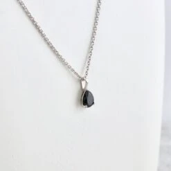 Collier Moissanite Noire En Or 10K - 14K - 18K Ou Platine -Mathieu Blan Chard Soldes collier moissanite noire en or 10k 14k 18k ou platine mathieu blanchard pendentif moissanite noire en or ou platine mathieu blanchard mathieu blanchard joaillerie 1176000659