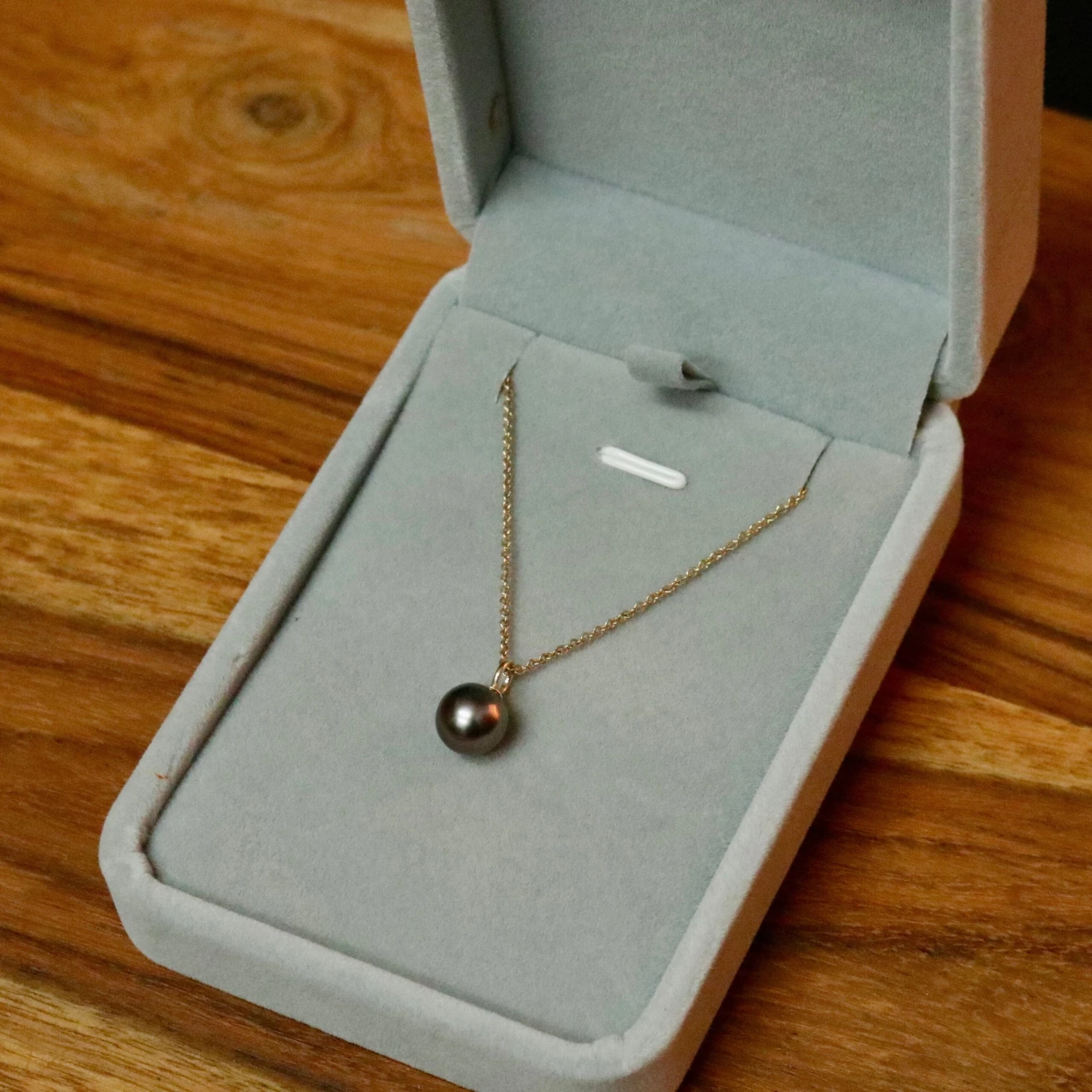 Collier perle de Tahiti et or 14K Collier Perle De Tahiti Et Or 14K -Mathieu Blan Chard Soldes collier perle de tahiti et or 14k or 14k 8 mm mathieu blanchard mathieu blanchard 39944018821368 scaled