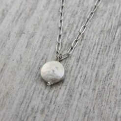 Collier Pleine Lune En Acier Et Perle -Mathieu Blan Chard Soldes collier pleine lune en acier et perle mathieu blanchard pendants mathieu blanchard 40585563996408