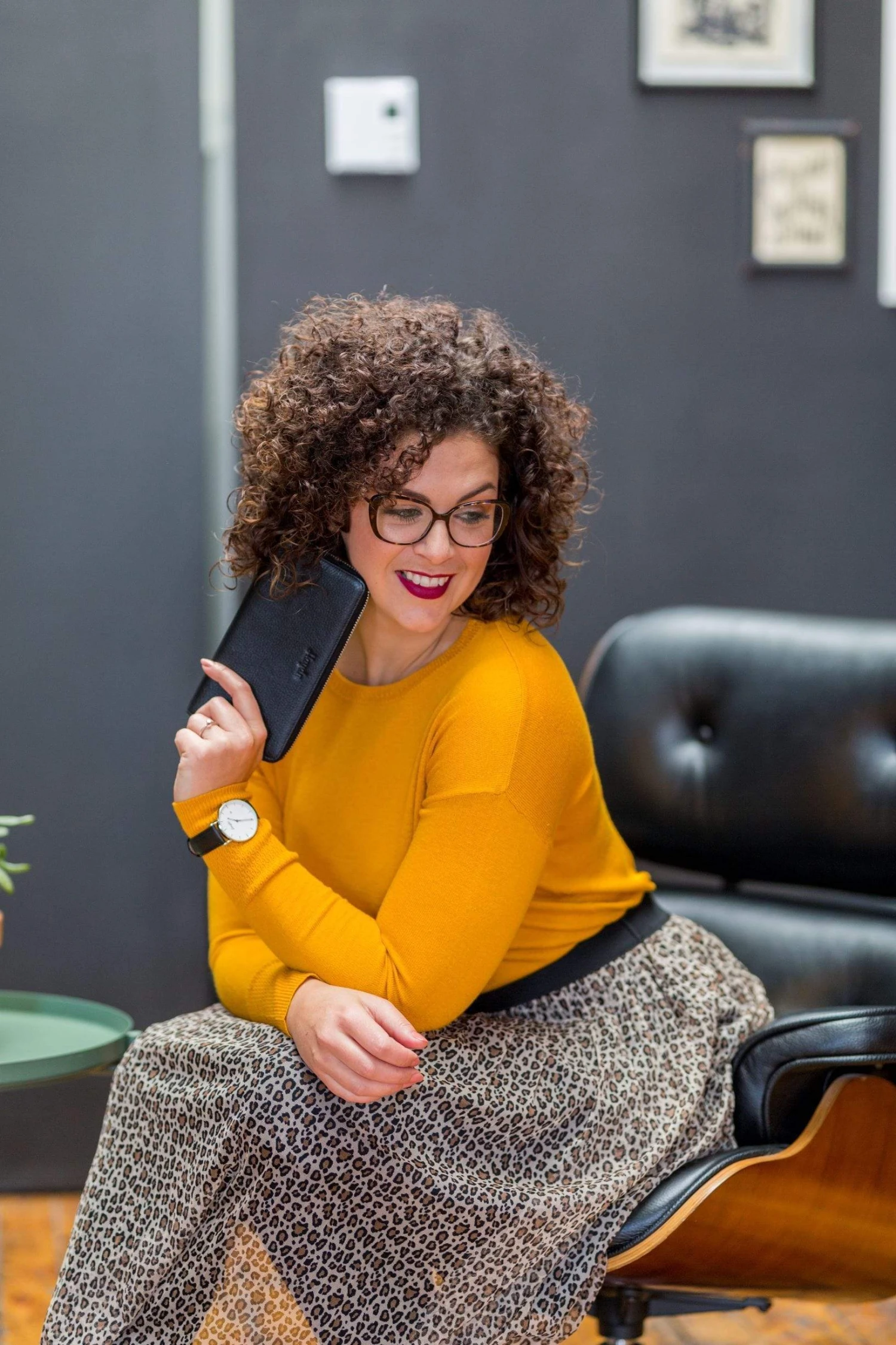 Portefeuille Mya en cuir noir Portefeuille Mya En Cuir Noir -Mathieu Blan Chard Soldes haydn portefeuille mya en cuir 36174508228856