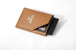 Porte-cartes En Cuir -Mathieu Blan Chard Soldes les mains d ici porte cartes en cuir 22982768984231