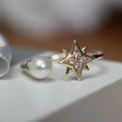 Bague Étoile Du Nord En Or 10K, Perle Et Moissanites -Mathieu Blan Chard Soldes mathieu blanchard bague etoile du nord en or 10k perle et moissanites 38990698512632