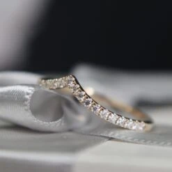 Bague V En Or 10K Et Moissanites -Mathieu Blan Chard Soldes mathieu blanchard bague v en or 14k et moissanites 38990314209528