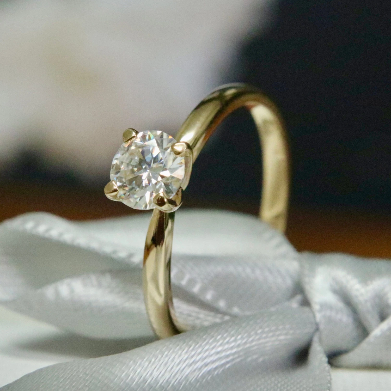 Bague solitaire Classique en or 10K et moissanite 0,5 ct Bague Solitaire Classique En Or 10K Et Moissanite 0,5 Ct -Mathieu Blan Chard Soldes mathieu blanchard bagues bague solitaire classique en or 10k et moissanite 39015308919032 scaled