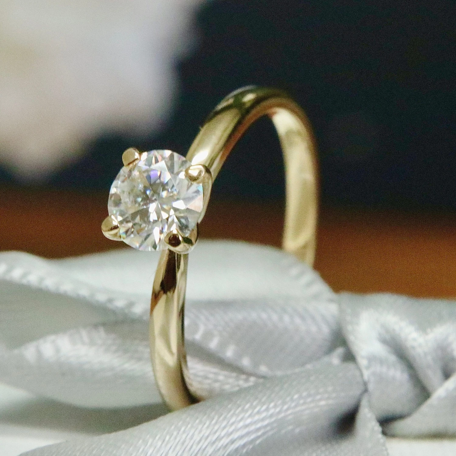 Bague solitaire Classique en or 10K et moissanite 0,5 ct Bague Solitaire Classique En Or 10K Et Moissanite 0,5 Ct -Mathieu Blan Chard Soldes mathieu blanchard bagues bague solitaire classique en or 10k et moissanite 39015311016184 scaled