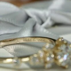 Bague Solitaire Nuage En Or 10K Et Moissanites -Mathieu Blan Chard Soldes mathieu blanchard bagues bague solitaire nuage en or 10k et moissanites 39015153369336