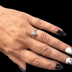 Bagues Ensemble D'alliances Trillion En Or 10K Et Moissanites -Mathieu Blan Chard Soldes mathieu blanchard bagues bagues ensemble d alliances trillion en or jaune 10k et moissanites 38323896615160