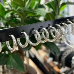 Boucles D'oreilles Anneaux Simples En Acier -Mathieu Blan Chard Soldes mathieu blanchard boucles d oreilles boucles d oreilles anneaux simple en acier 37486627487992