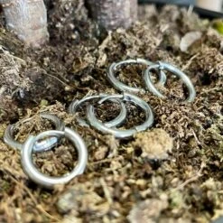 Boucles D'oreilles Anneaux Simples En Acier -Mathieu Blan Chard Soldes mathieu blanchard boucles d oreilles boucles d oreilles anneaux simple en acier 37486627619064