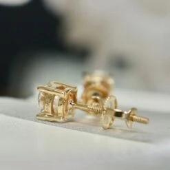 Boucles D'oreilles Classiques En Or Jaune Ou Blanc 10K Et Moissanites 8 Boucles D'oreilles Classiques En Or Jaune Ou Blanc 10K Et Moissanites -Mathieu Blan Chard Soldes mathieu blanchard boucles d oreilles boucles d oreilles classiques en or jaune ou blanc 10k et moissanites 39106144567544