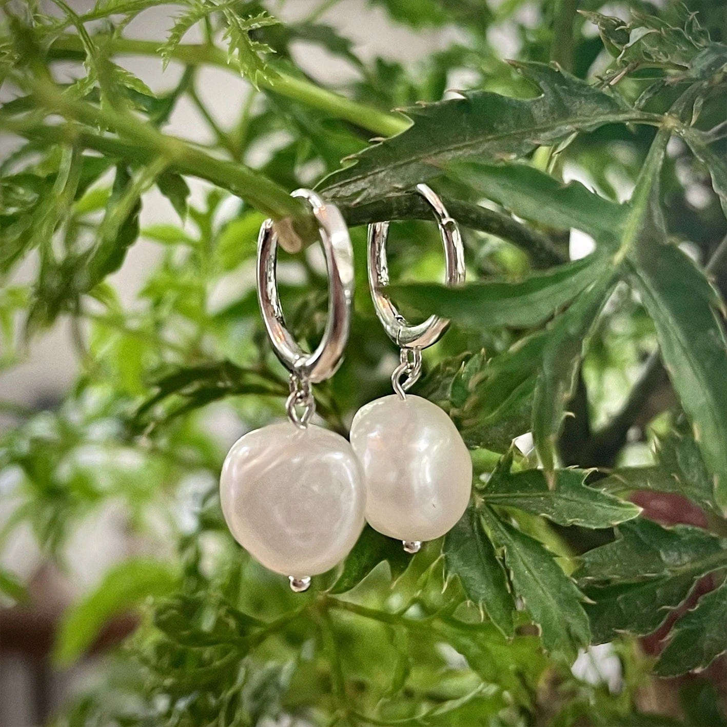 Boucles d'oreilles Huggies Perles Baroques en argent sterling Boucles D'oreilles Huggies Perles Baroques En Argent Sterling -Mathieu Blan Chard Soldes mathieu blanchard boucles d oreilles boucles d oreilles huggies perles baroques en argent sterling 37557244723448