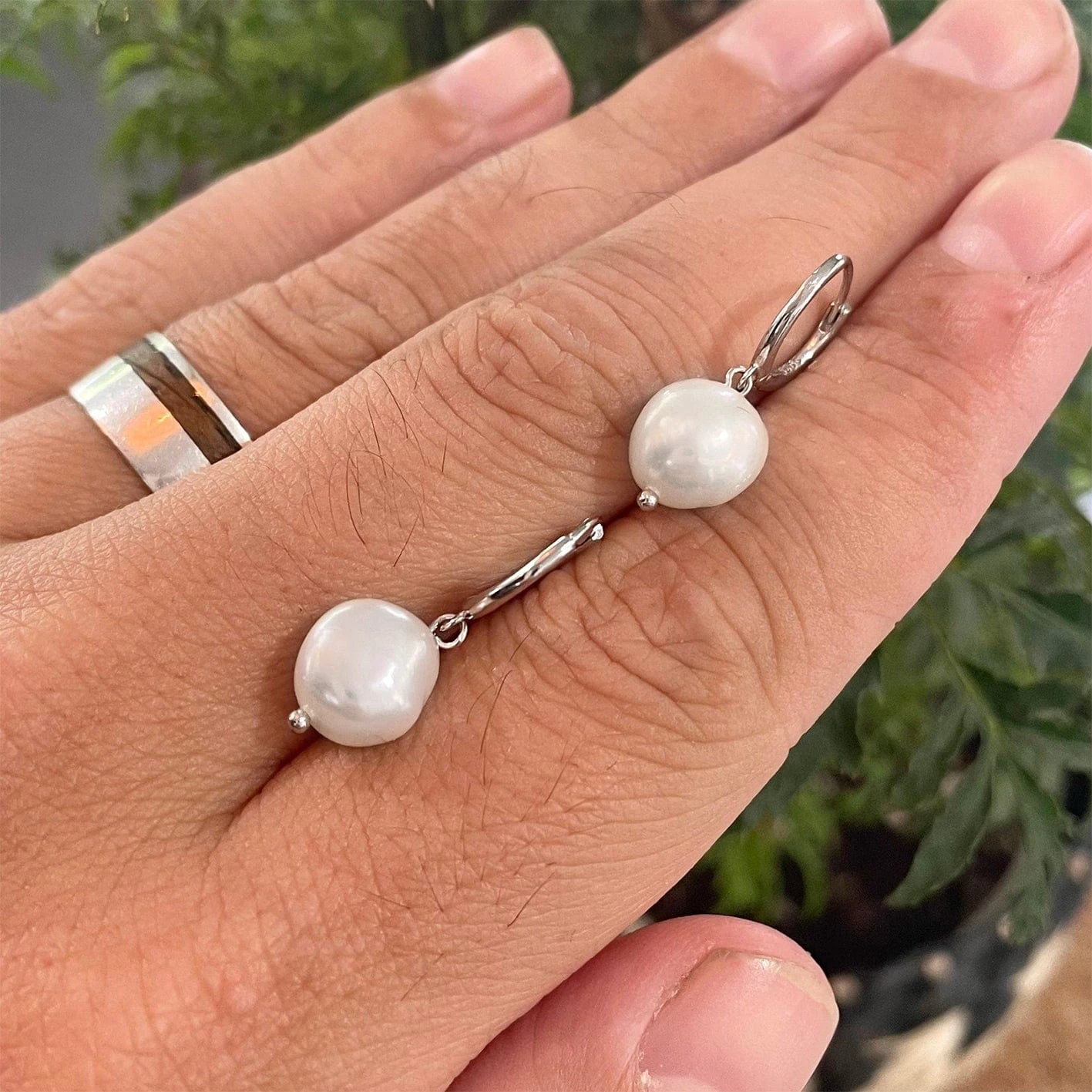 Boucles d'oreilles Huggies Perles Baroques en argent sterling Boucles D'oreilles Huggies Perles Baroques En Argent Sterling -Mathieu Blan Chard Soldes mathieu blanchard boucles d oreilles boucles d oreilles huggies perles baroques en argent sterling 37557245051128