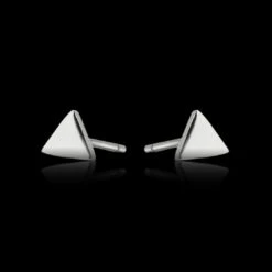 Boucles D'oreilles Triangles En Acier -Mathieu Blan Chard Soldes mathieu blanchard boucles d oreilles boucles d oreilles triangles en acier 38145423835384