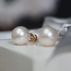 Boucles D’oreilles Perles D’eau Douce Et Or 14K -Mathieu Blan Chard Soldes mathieu blanchard boucles d oreilles perles d eau douce et or 14k 38990625931512