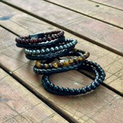 Bracelet Stone En Cuir, Acier Et Oeil De Tigre -Mathieu Blan Chard Soldes mathieu blanchard bracelet bracelet stone en cuir acier et oeil de tigre 36163800662264