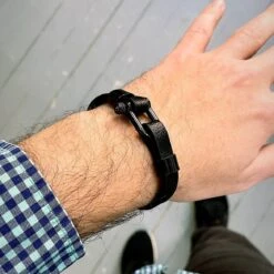 Bracelet Le Nautique En Cuir Et Acier 2 Bracelet Le Nautique En Cuir Et Acier -Mathieu Blan Chard Soldes mathieu blanchard bracelets bracelet le nautique en cuir et acier 37898638196984