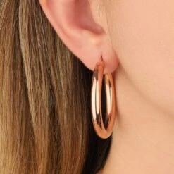 Boucles D'oreilles Minimalistes En Argent Sterling 4 Boucles D'oreilles Minimalistes En Argent Sterling -Mathieu Blan Chard Soldes mathieu blanchard chaine boucles d oreilles anneaux 20 ou 40mm minimalistes en argent sterling 30791172391079