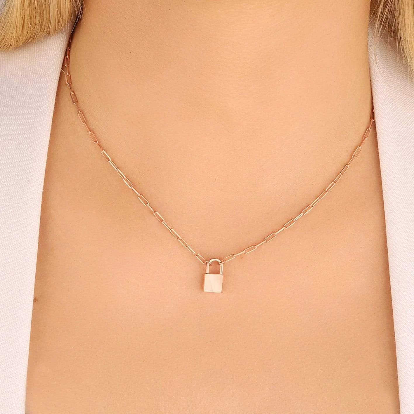 Collier Cadenas mailles rectangles en argent sterling Collier Cadenas Mailles Rectangles En Argent Sterling -Mathieu Blan Chard Soldes mathieu blanchard chaine collier cadenas mailles rectangles en argent sterling 30792424915111