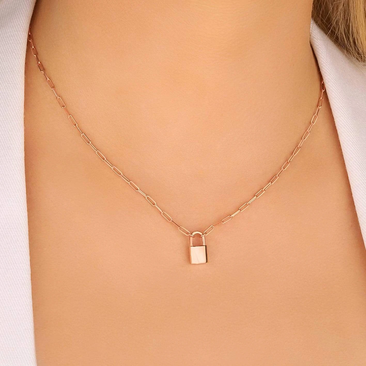 Collier Cadenas mailles rectangles en argent sterling Collier Cadenas Mailles Rectangles En Argent Sterling -Mathieu Blan Chard Soldes mathieu blanchard chaine collier cadenas mailles rectangles en argent sterling 36165481234680