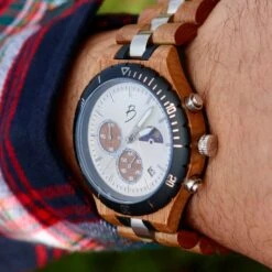 Montre Berthoud En Bois De Baril De Whisky Recyclé -Mathieu Blan Chard Soldes montre berthoud en bois de whisky recycle chene provenant de baril de whisky mathieu blanchard montres mathieu blanchard 39606727737592