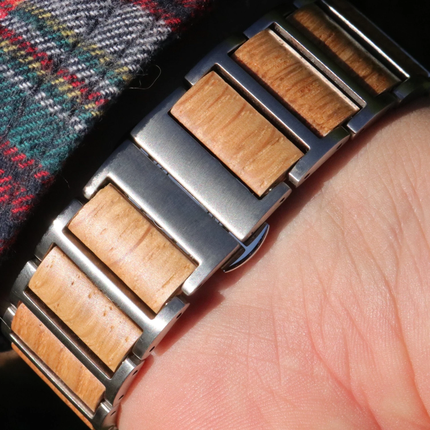 Montre Bürgi en bois de baril de whisky recyclé Montre Bürgi En Bois De Baril De Whisky Recyclé -Mathieu Blan Chard Soldes montre burgi en bois de baril de whisky recycle noyer mathieu blanchard montres mathieu blanchard 39694701756664 scaled