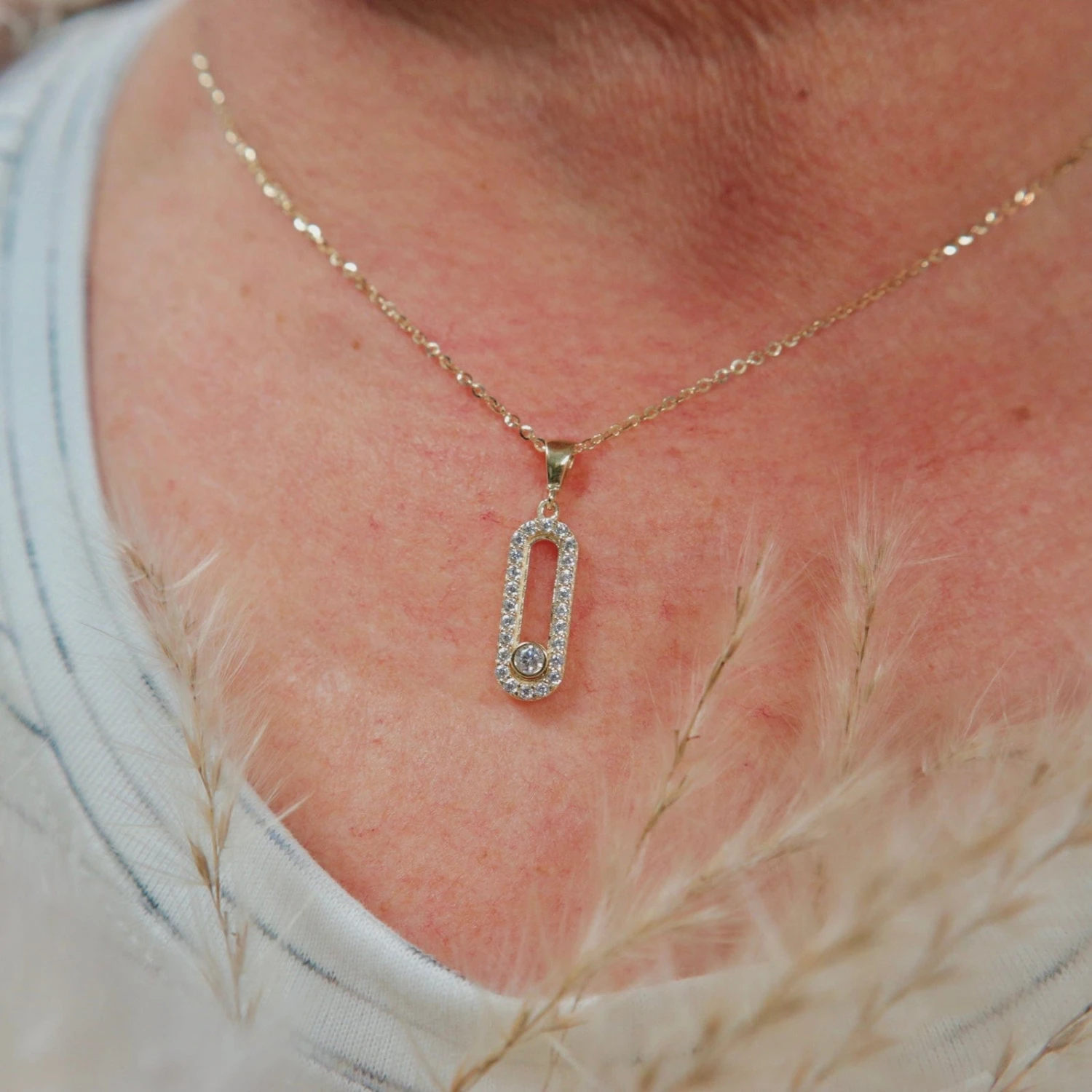 Pendentif en or jaune 10K Pendentif En Or Jaune 10K -Mathieu Blan Chard Soldes pendentif en or jaune 10k dore or 10k breloques et pendentifs mathieu blanchard 40721090248952