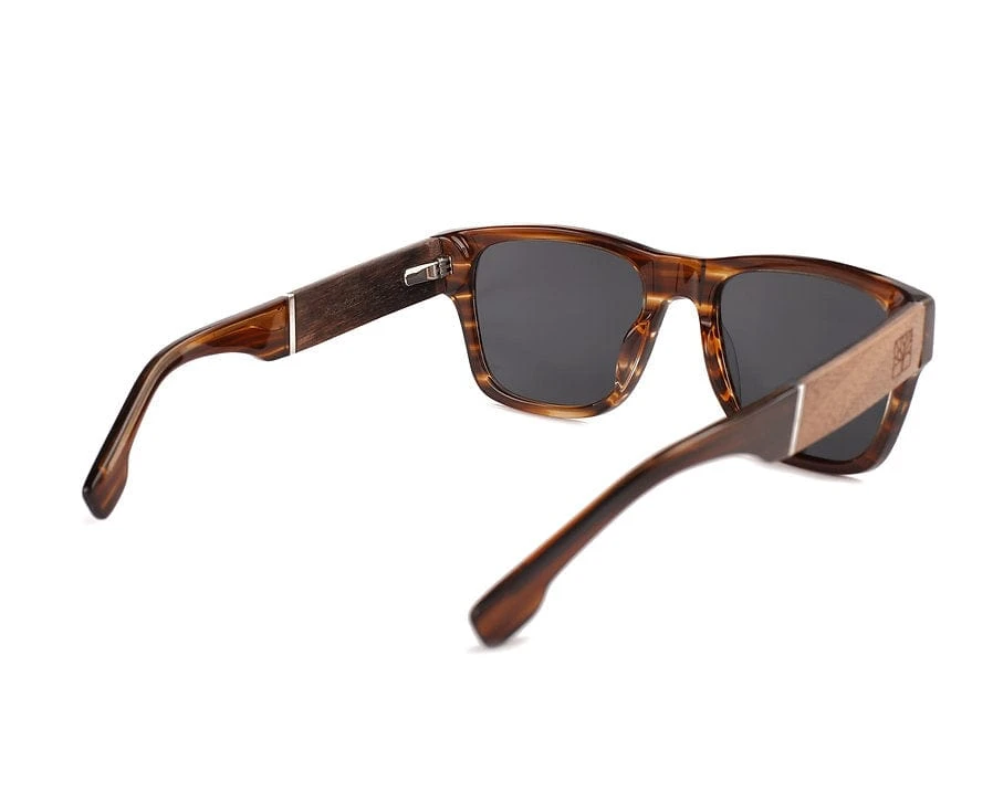 Lunette de soleil Roadtrip XL ambre en bois Lunette De Soleil Roadtrip XL Ambre En Bois -Mathieu Blan Chard Soldes roadtripmadewood lunettes de soleil lunette de soleil roadtrip xl ambre en bois 37002652090616