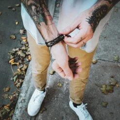 Bracelet En Cuir De Crocodile, Perle De Tahiti Et Argent Sterling -Mathieu Blan Chard Soldes romeo j bracelet en cuir de crocodile perle de tahiti et argent 20990813700263