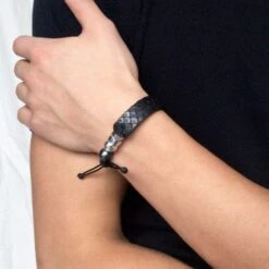 Bracelet En Cuir De Python, Perle De Tahiti Et Argent Sterling 6 Bracelet En Cuir De Python, Perle De Tahiti Et Argent Sterling -Mathieu Blan Chard Soldes romeo j bracelet en cuir de python perle de tahiti et argent 20990807343271