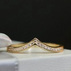 Bague Classique V En Or 10K -Mathieu Blan Chard Soldes rpm bagues bague classique v en or 10k 39150176108792