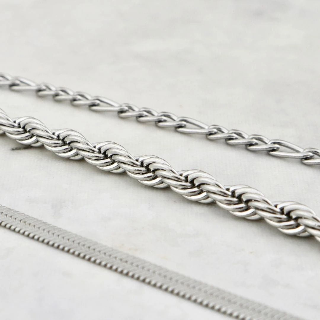 Trio de bracelets La Force en acier Trio De Bracelets La Force En Acier -Mathieu Blan Chard Soldes trio de bracelets la force en acier mathieu blanchard ptrm13022s trio de bracelets torsade figaro en acier inoxydable unisexe mathieu blanchard joaillerie 43132845687032