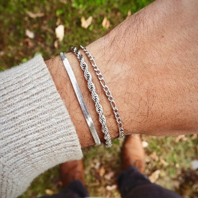 Trio de bracelets La Force en acier Trio De Bracelets La Force En Acier -Mathieu Blan Chard Soldes trio de bracelets la force en acier mathieu blanchard ptrm13022s trio de bracelets torsade figaro en acier inoxydable unisexe mathieu blanchard joaillerie 43132870197496